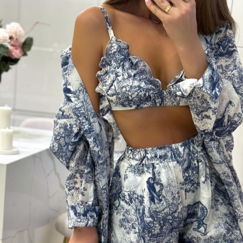 طقم نسائي عتيق الطراز لعام 202 - مراجعة Direct To Garment Ink وسعره